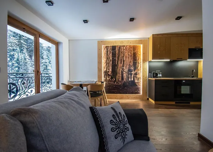 Cyrhel Apartments